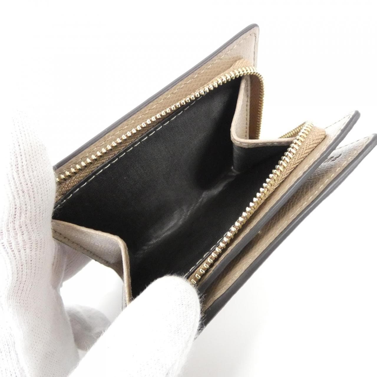 【新品】フルラ CAMELIA WP00307 財布