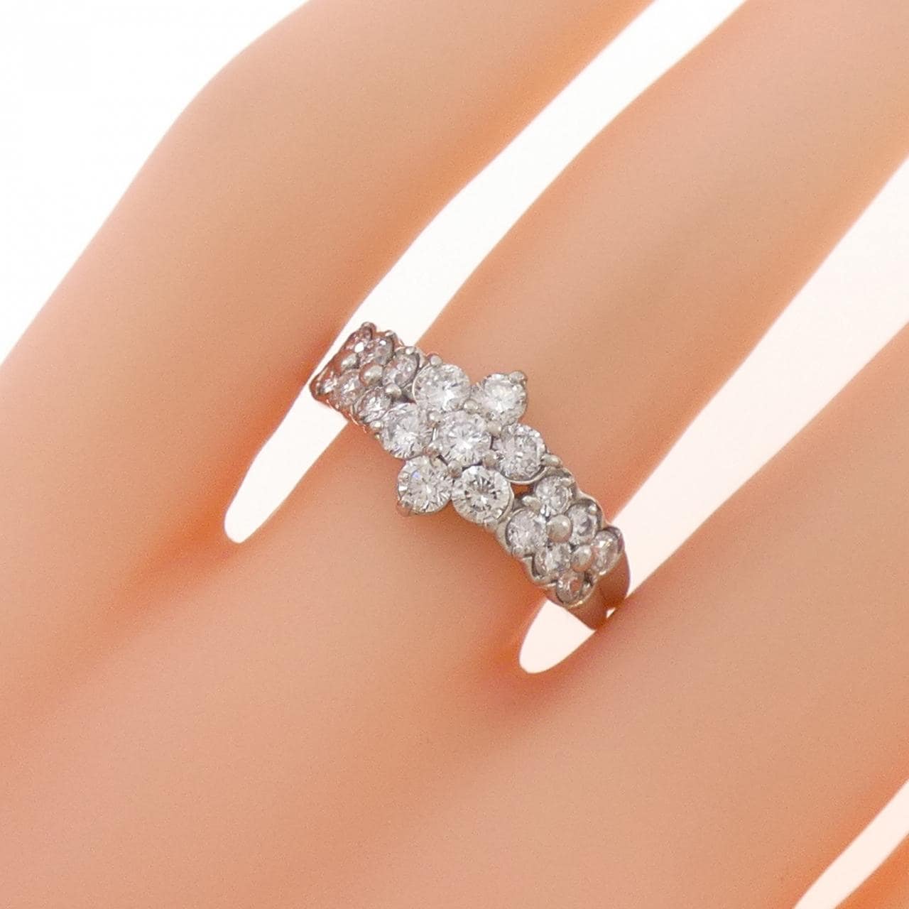 PT900 ダイヤモンド リング 1.00CT