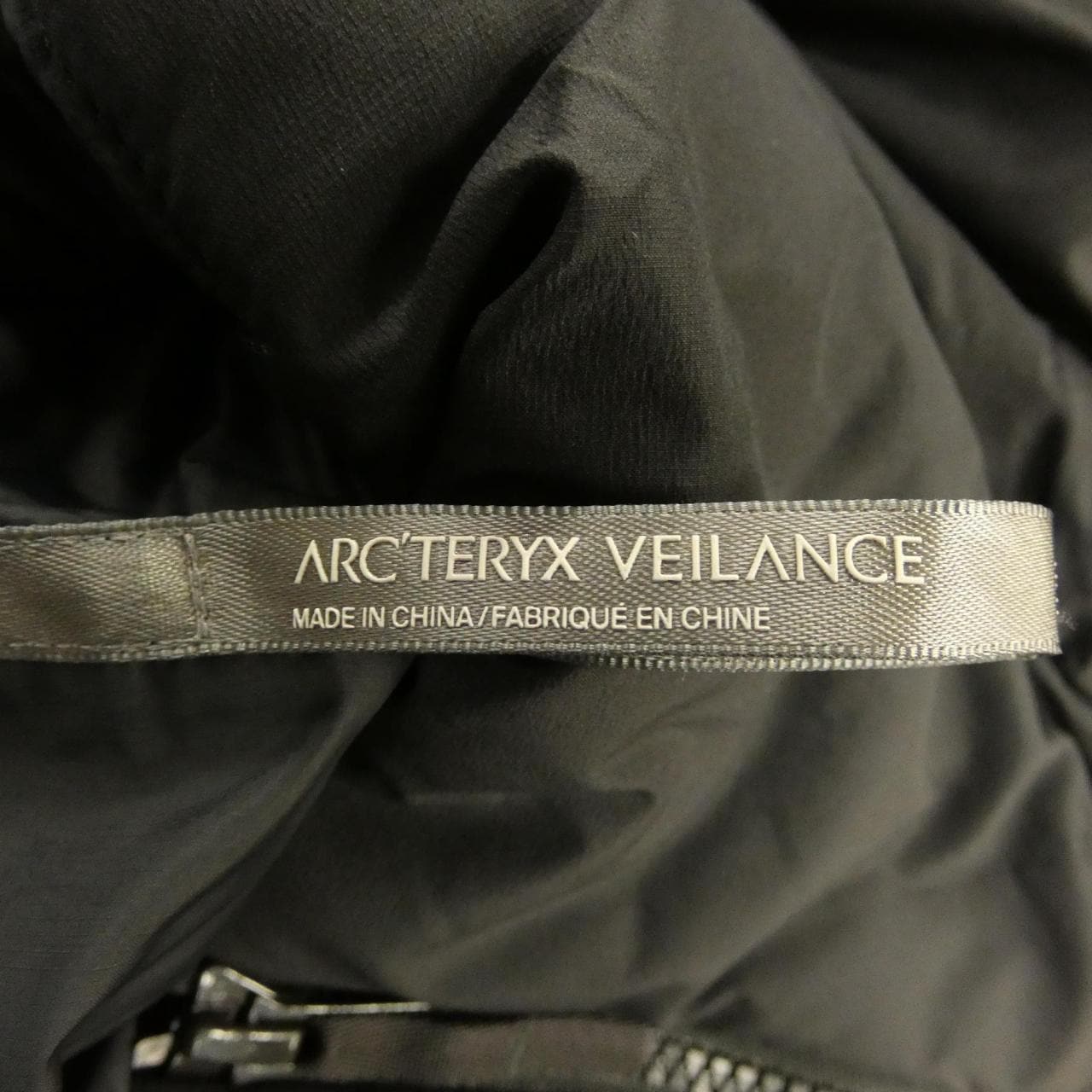 アークテリクスヴェイランス ARC'TERYX VEILANCE X000007266 ダウンジャケット