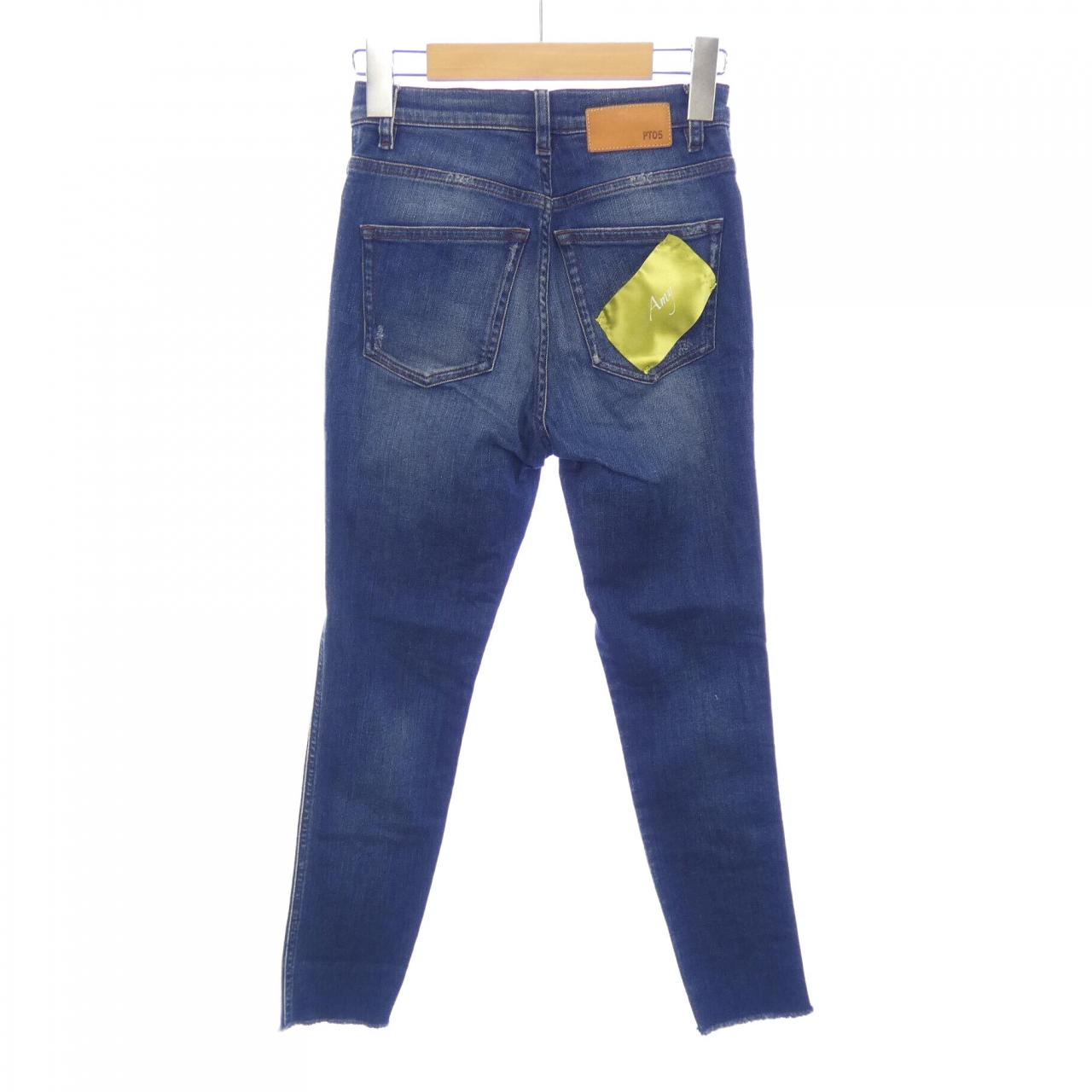 ピーティーゼロチンクエ PT05 ジーンズ