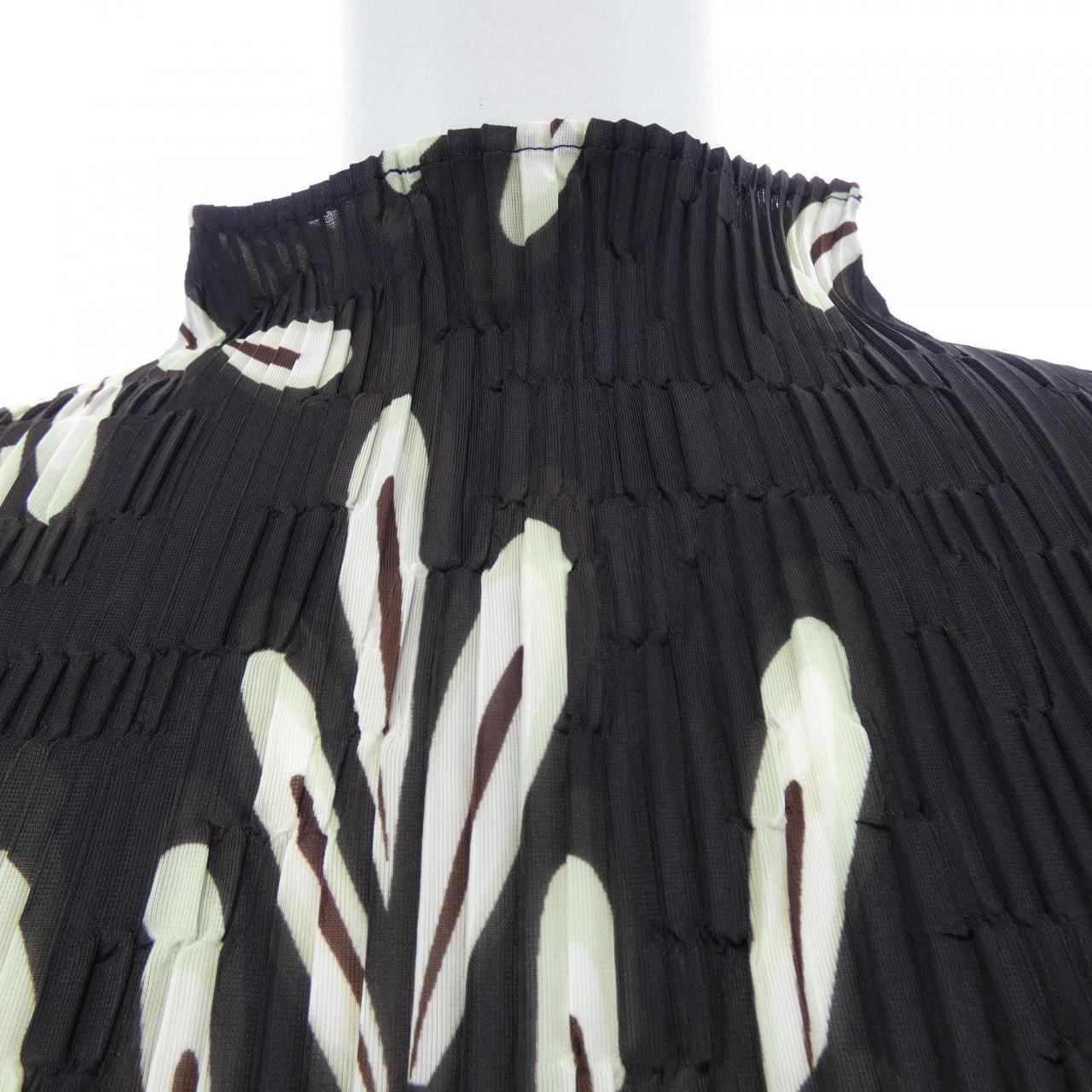 イッセイミヤケ ISSEY MIYAKE IM22FH917 ワンピース