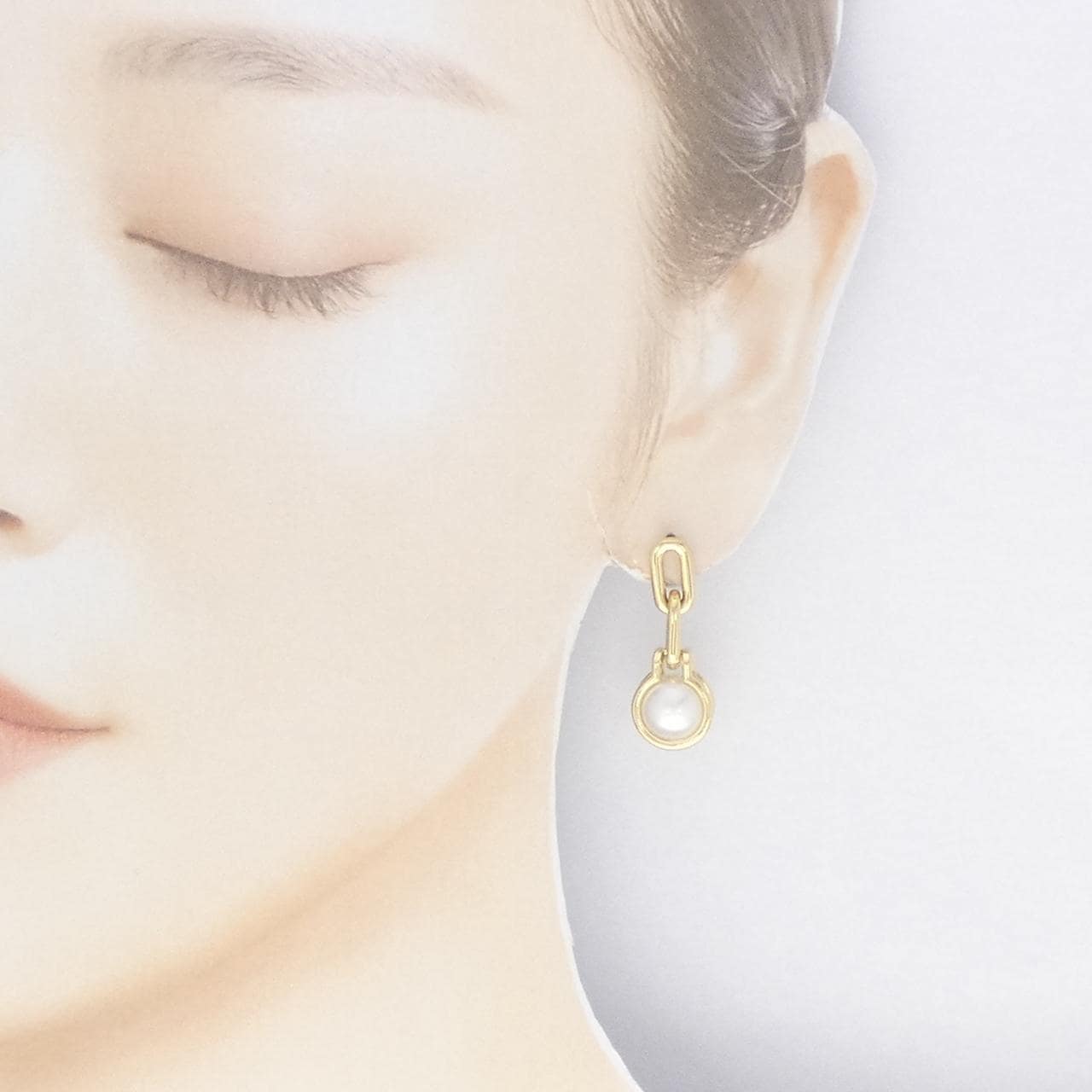TIFFANY freshwater pearl earrings