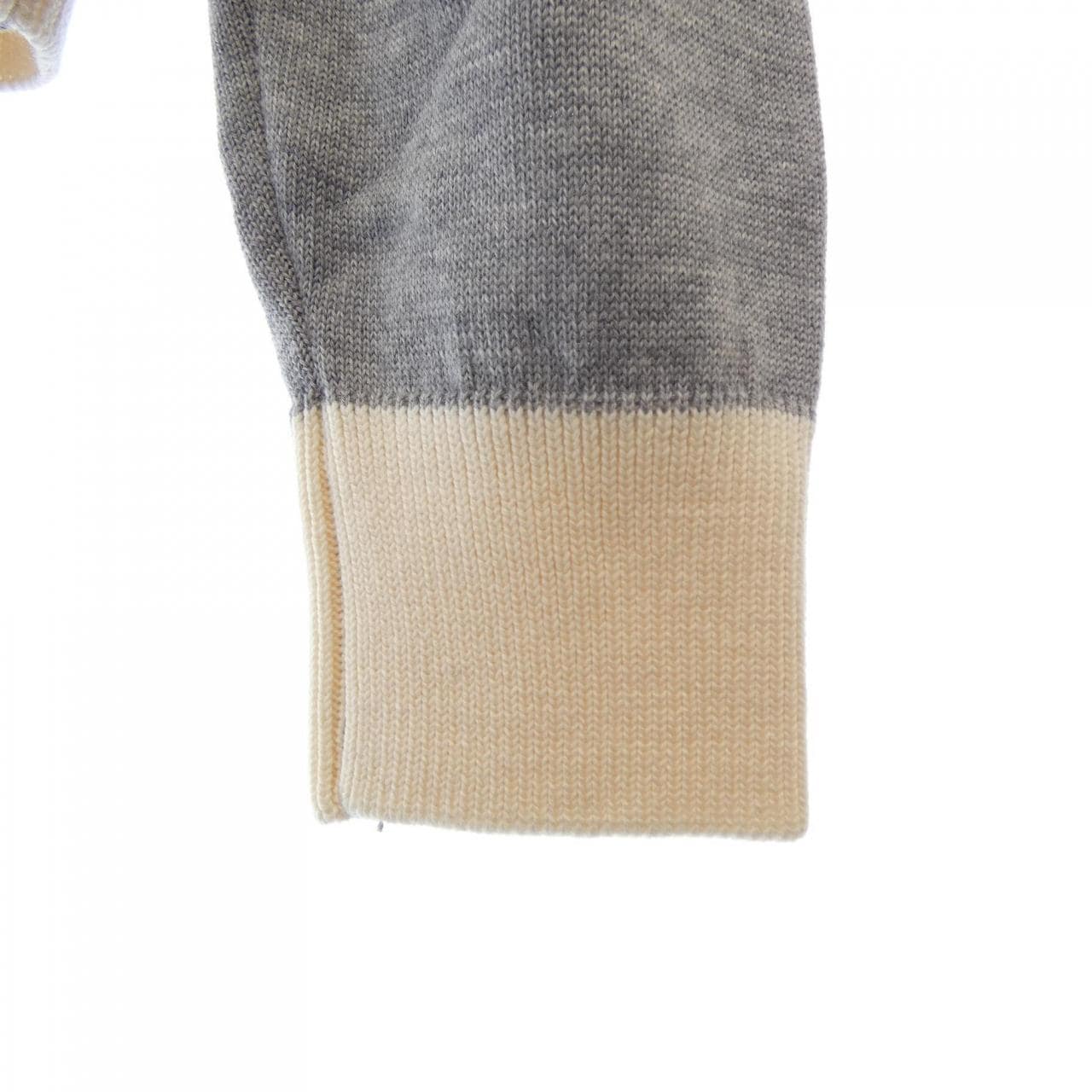 メゾンキツネ MAISON KITSUNE HU00542KT1036 カーディガン