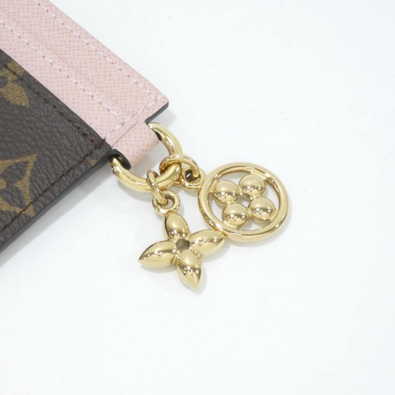 ルイヴィトン モノグラム カードケース ポルト カルト LVチャーム M82739 カードケース