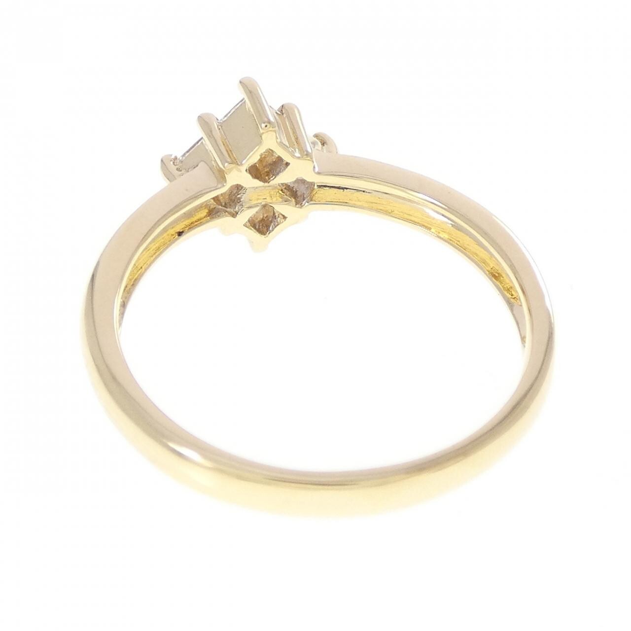 750YG Diamond ring