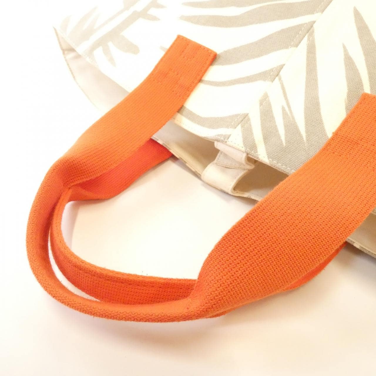 エルメス SAC PLAGE CABAS FEUILLAGE PM 102255M バッグ