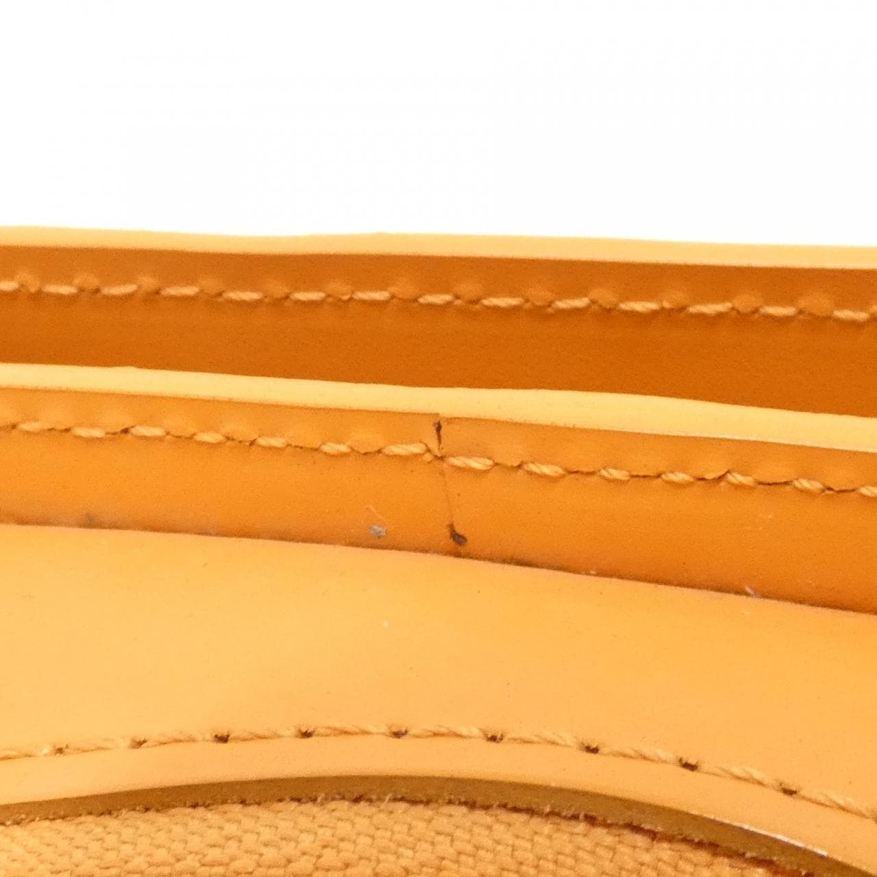 ルイヴィトン エピ ポンヌフ M5205H バッグ