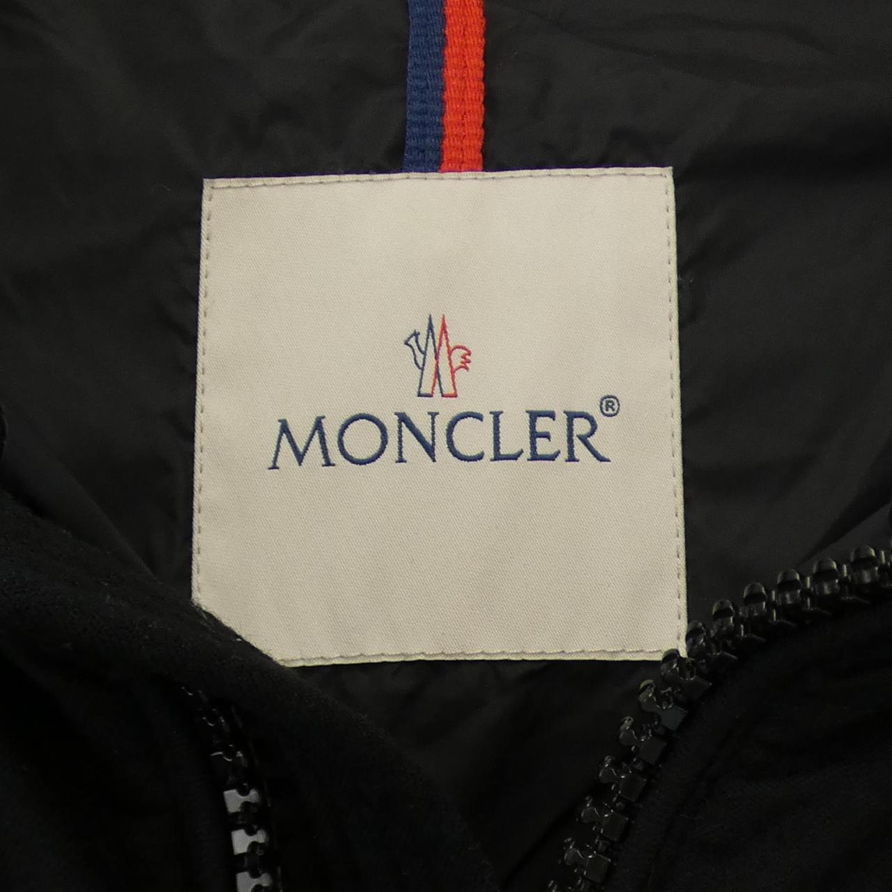 モンクレール MONCLER ダウンジャケット