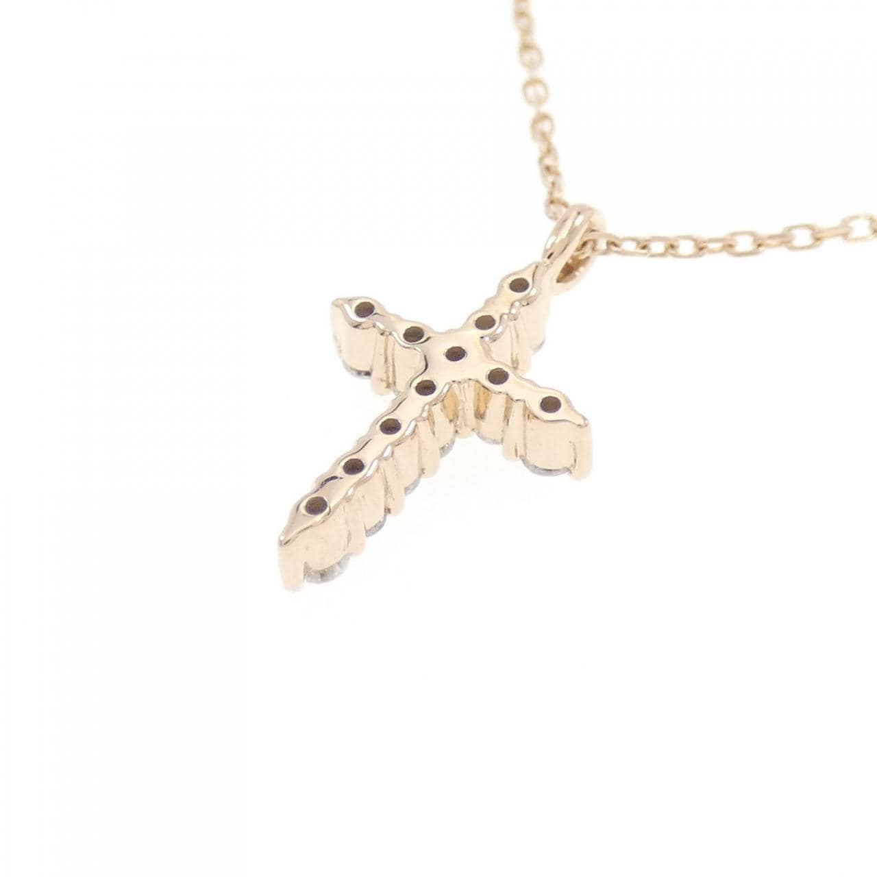 4゜C cross Diamond necklace