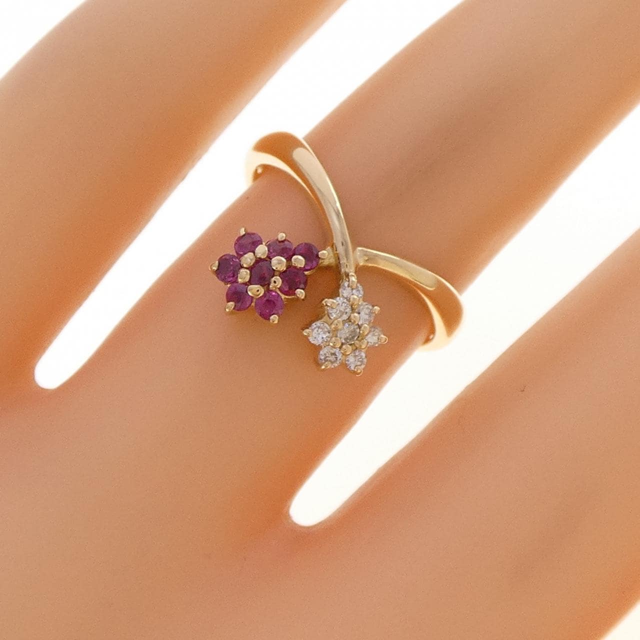 K18YG フラワー ルビー リング 0.25CT