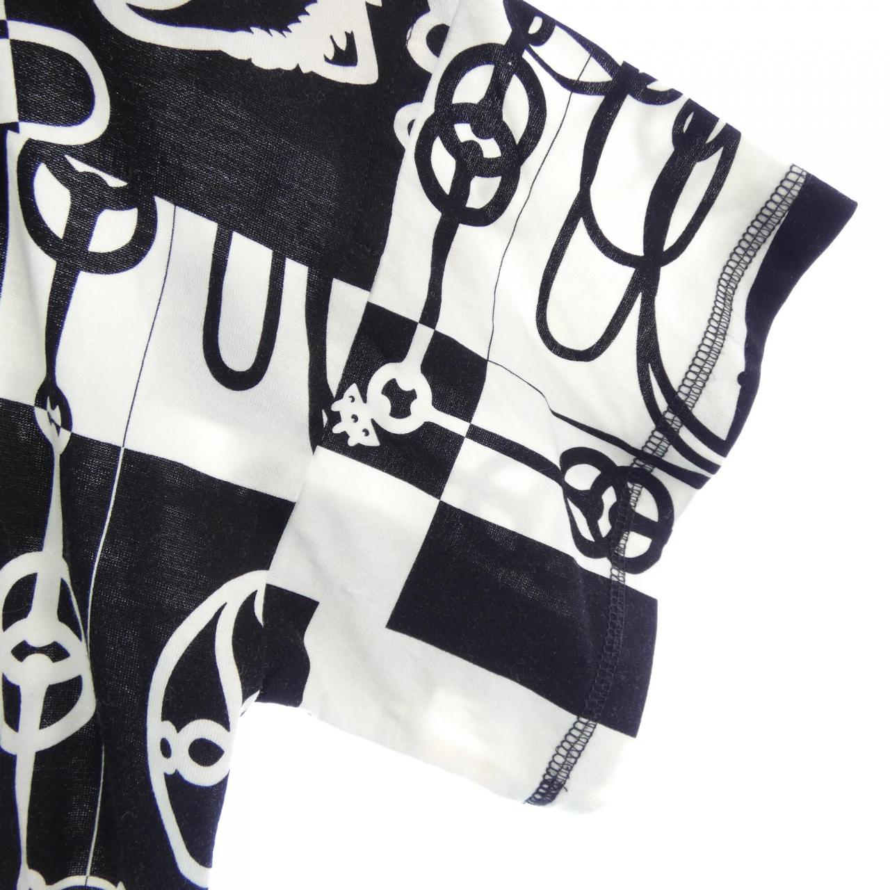 エルメス HERMES CLIQUETIS 2E4601DP Tシャツ