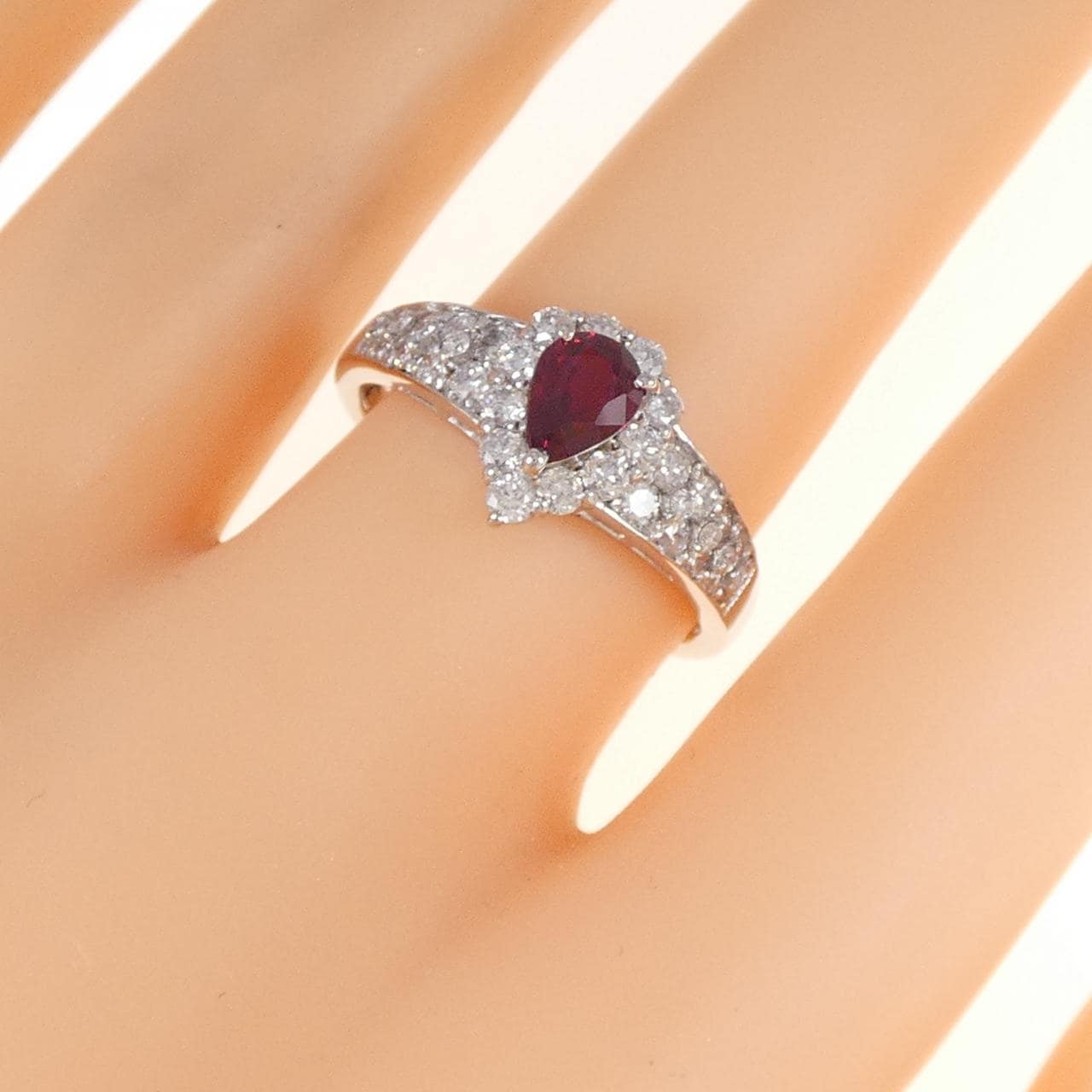 PT900 ルビー リング 0.66CT