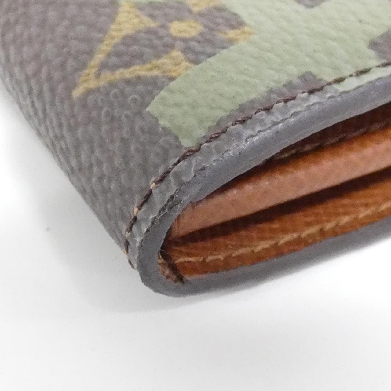 LOUIS VUITTON Monogram Graffiti Porte Monnaie Credit M92188 Wallet
