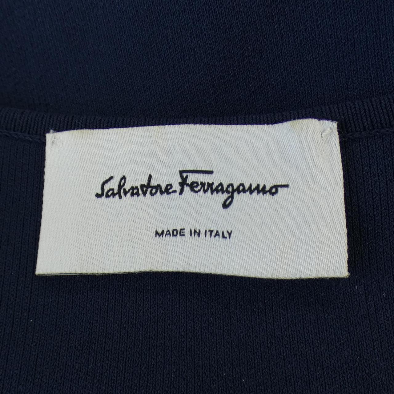 サルヴァトーレフェラガモ SALVATORE FERRAGAMO ワンピース