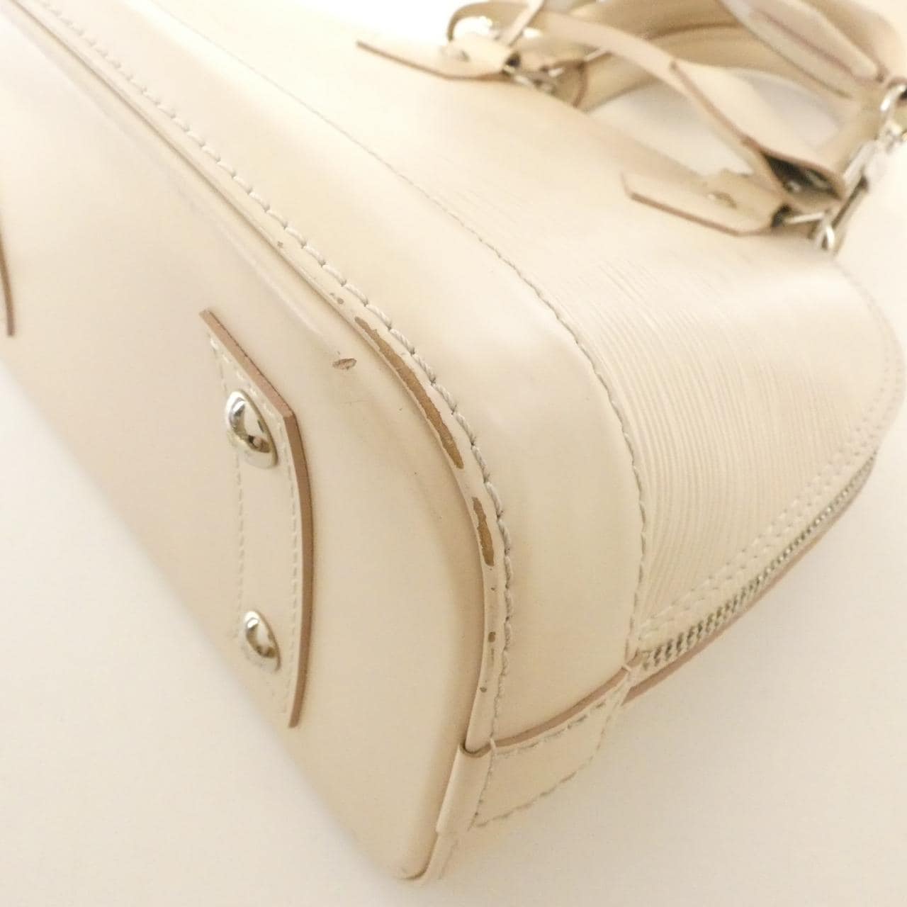 ルイヴィトン エピ アルマBB M58706 バッグ