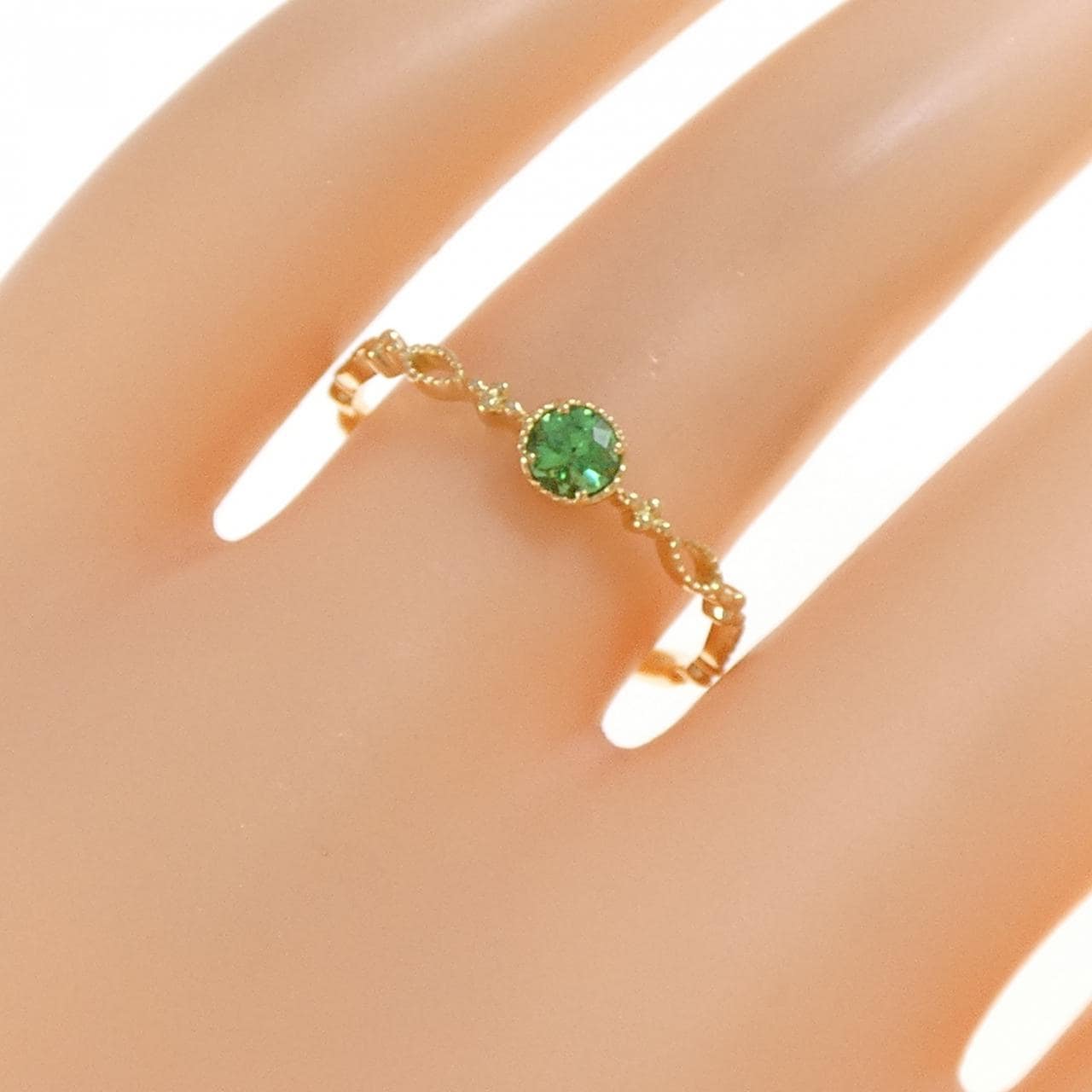 K18YG グリーンガーネット リング 0.183CT