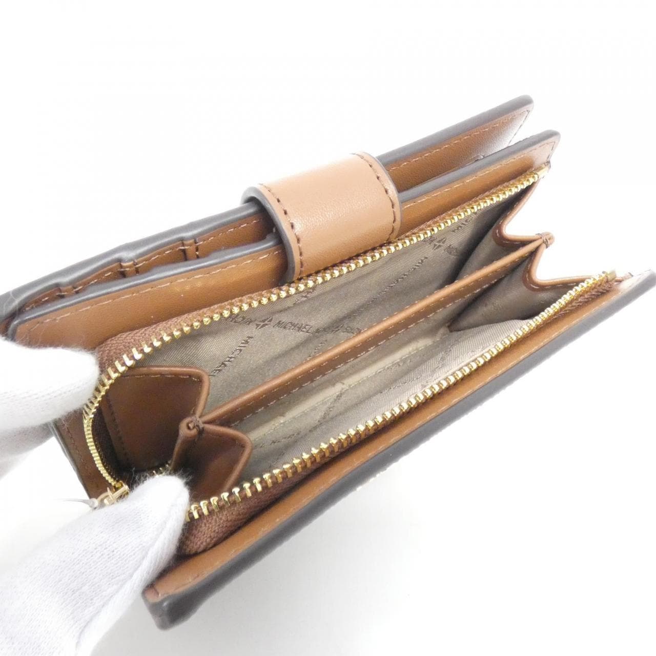 【新品】マイケルマイケルコース JET SET TRAVEL 35F8GTVF2B 財布
