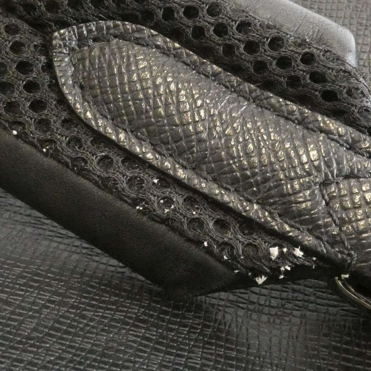 ルイヴィトン タイガ ラマ ディスカバリー バックパック M30230 リュックサック