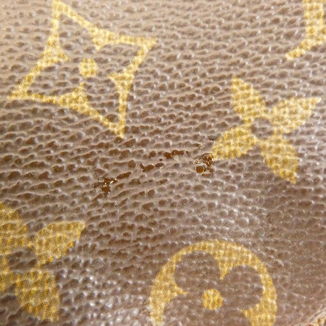 ルイヴィトン モノグラム ソミュール 30cm M42256 ショルダーバッグ