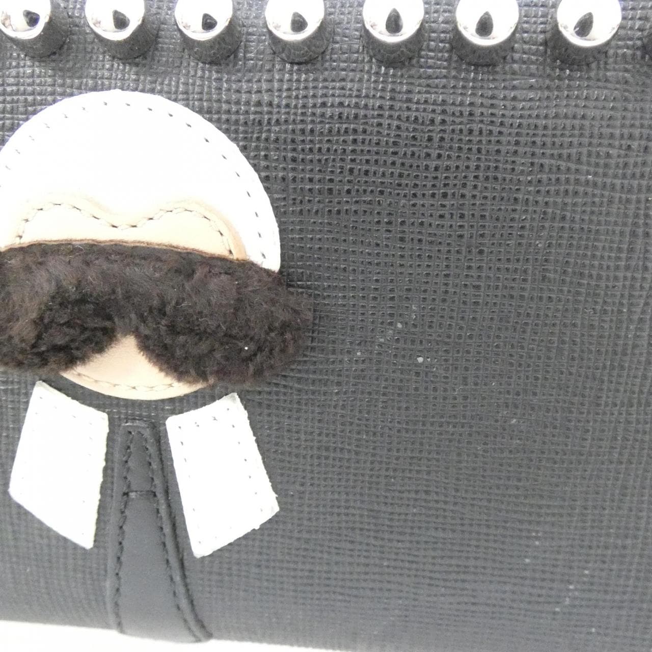 フェンディ KARLITO 8M0299 7MP 財布