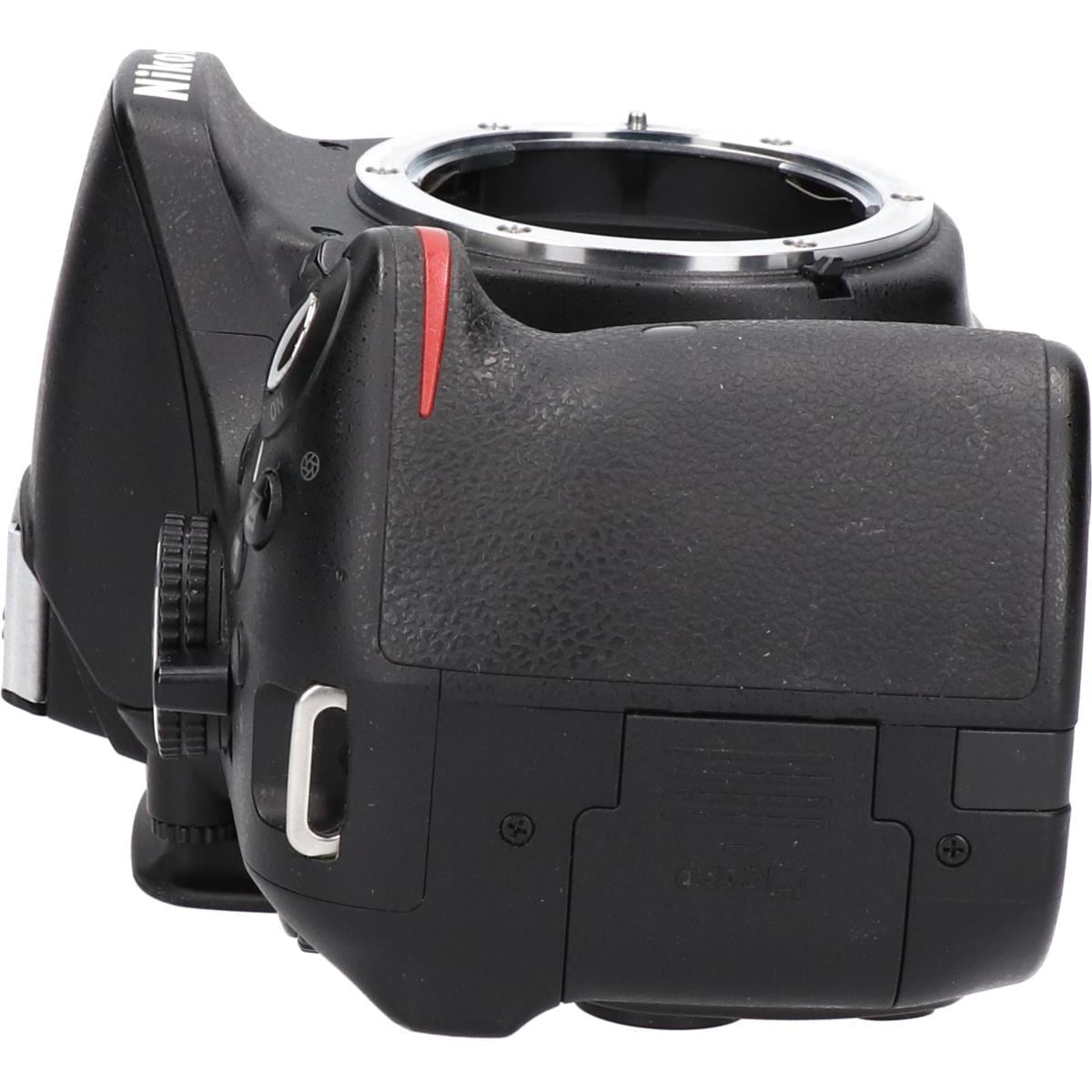 NIKON D5200