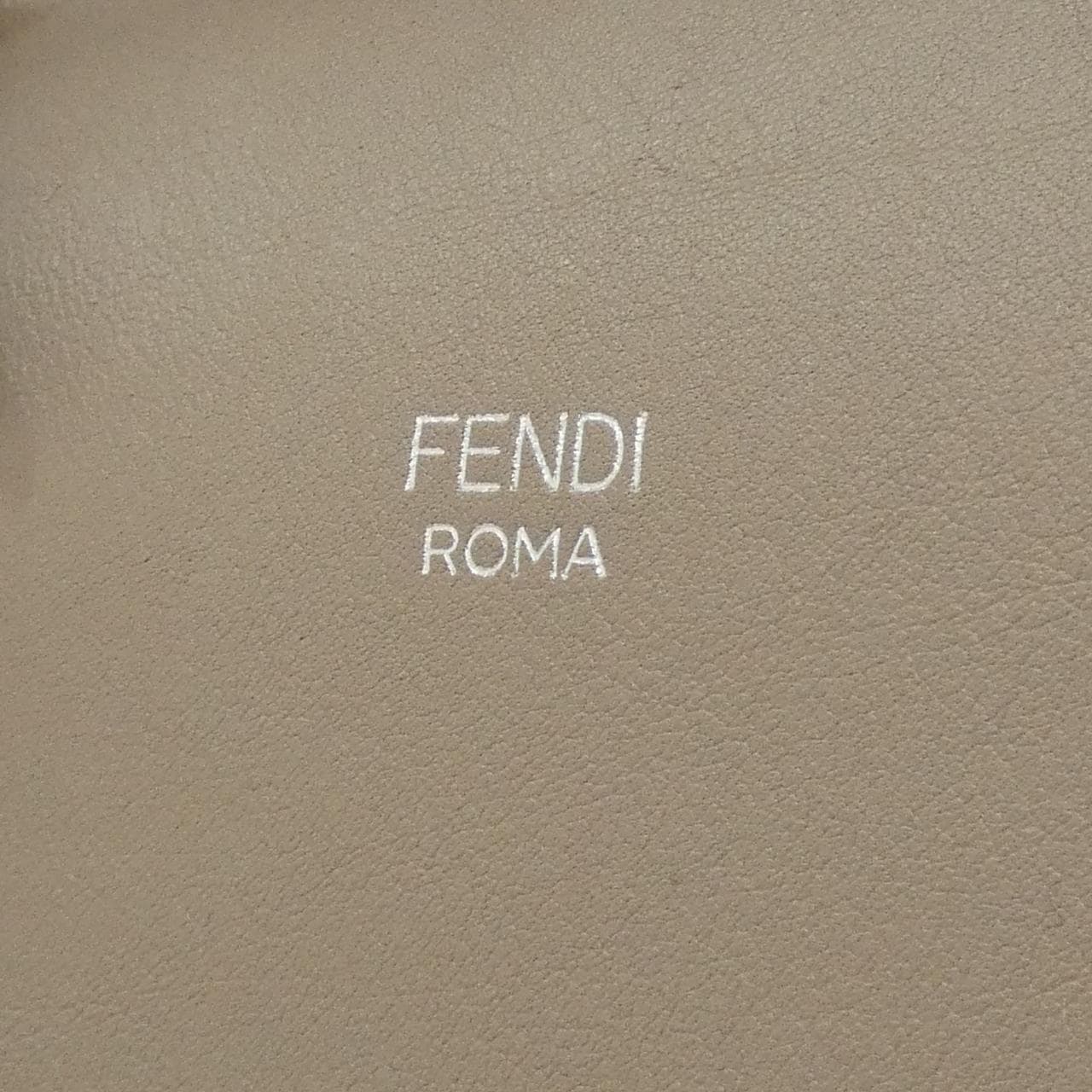 フェンディ バイ ザ ウェイ ミディアム 8BL146 1D5 バッグ