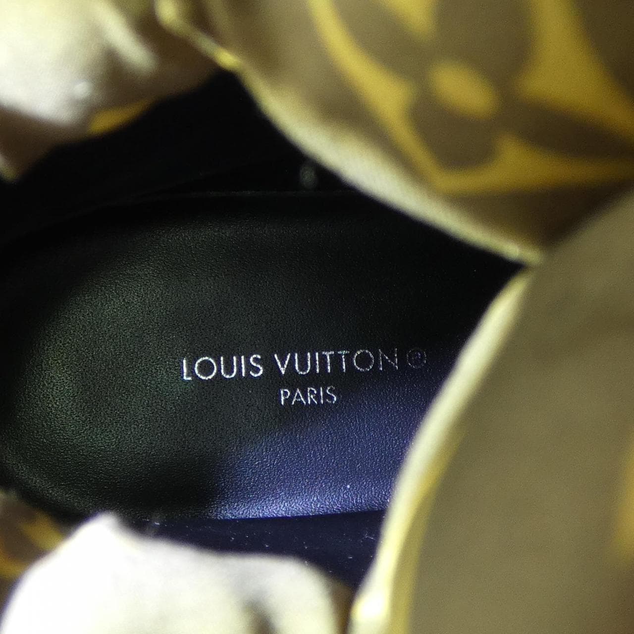 ルイヴィトン LOUIS VUITTON LVボブールライン ブーツ