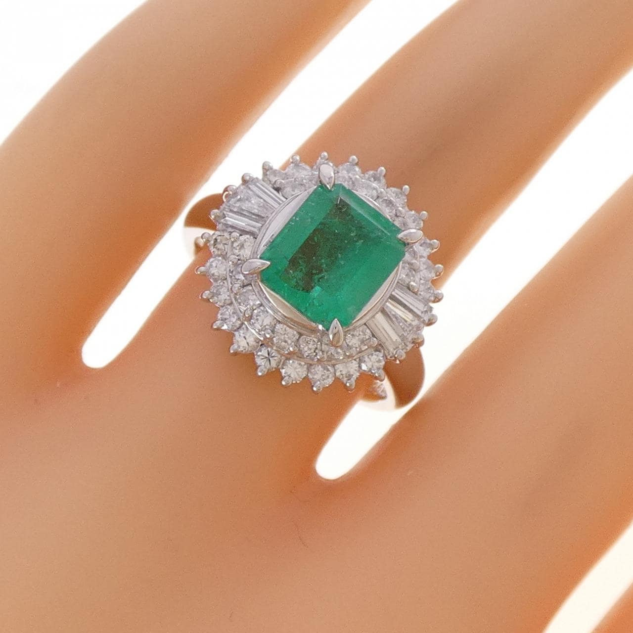 PT900 エメラルド リング 1.47CT