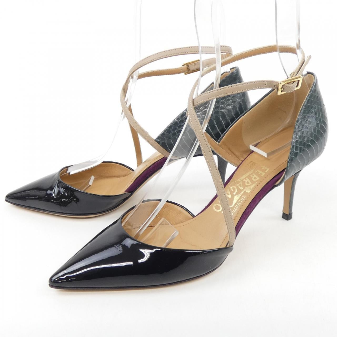 サルヴァトーレフェラガモ SALVATORE FERRAGAMO パンプス