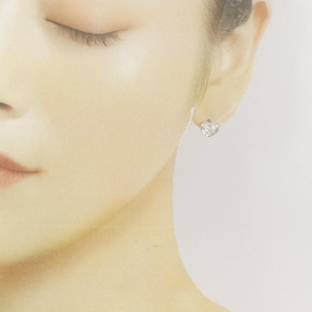 K18WG ハート ダイヤモンド ピアス 0.18CT