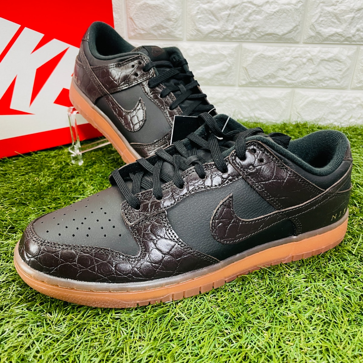 29 0cm ナイキ ダンク ロー Se ブラウンクロコ Nike Dunk Low Se 黒金 ブラックゴールド スニーカーのフリマ商品 Kante Komehyo