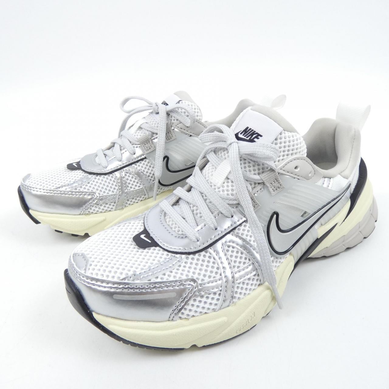 ナイキ NIKE スニーカー