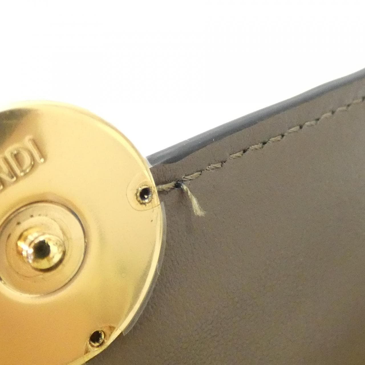 フェンディ F IS FENDI 8M0251 AAFM 財布