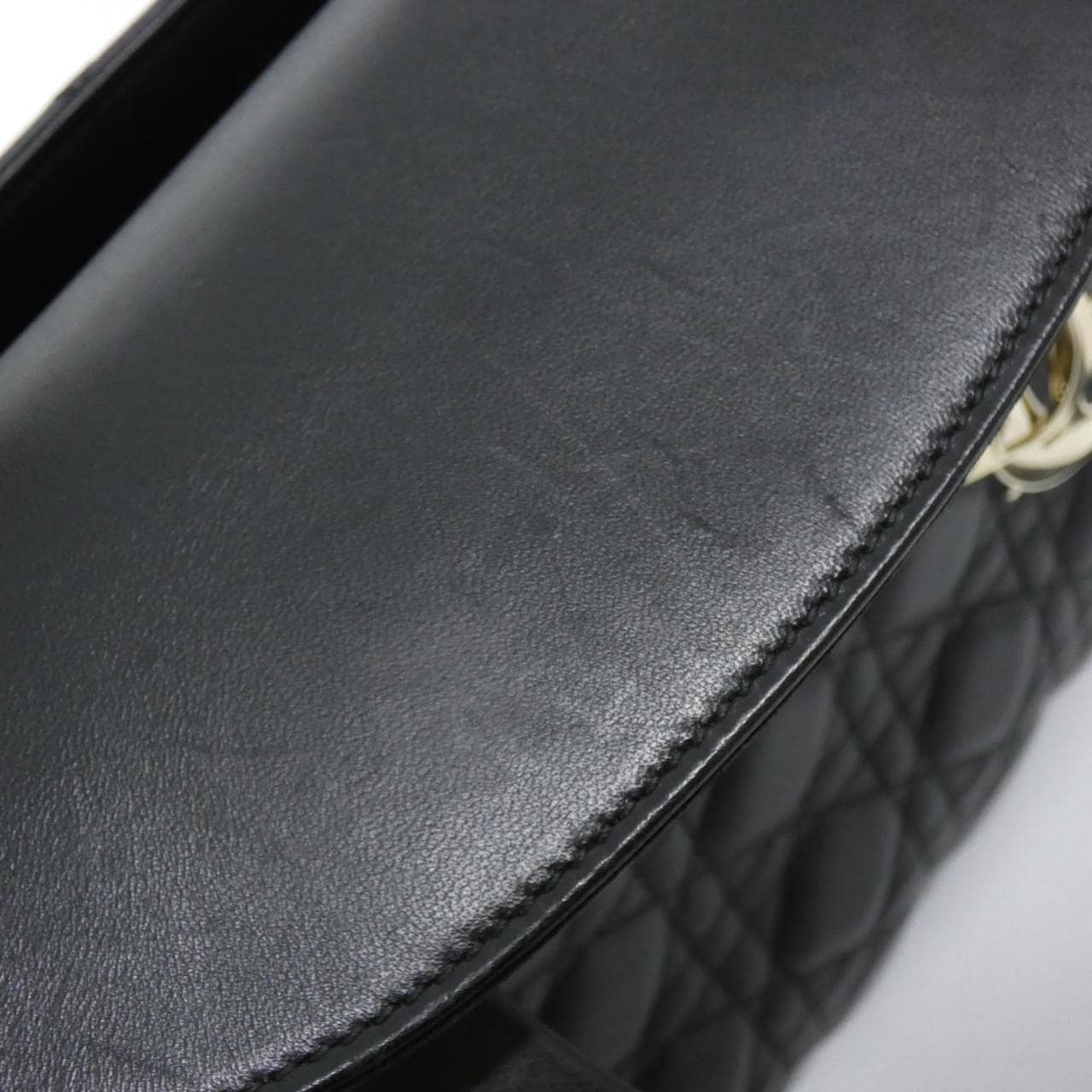 クリスチャンディオール レディ ディオール ミディアム M0565ONGE バッグ