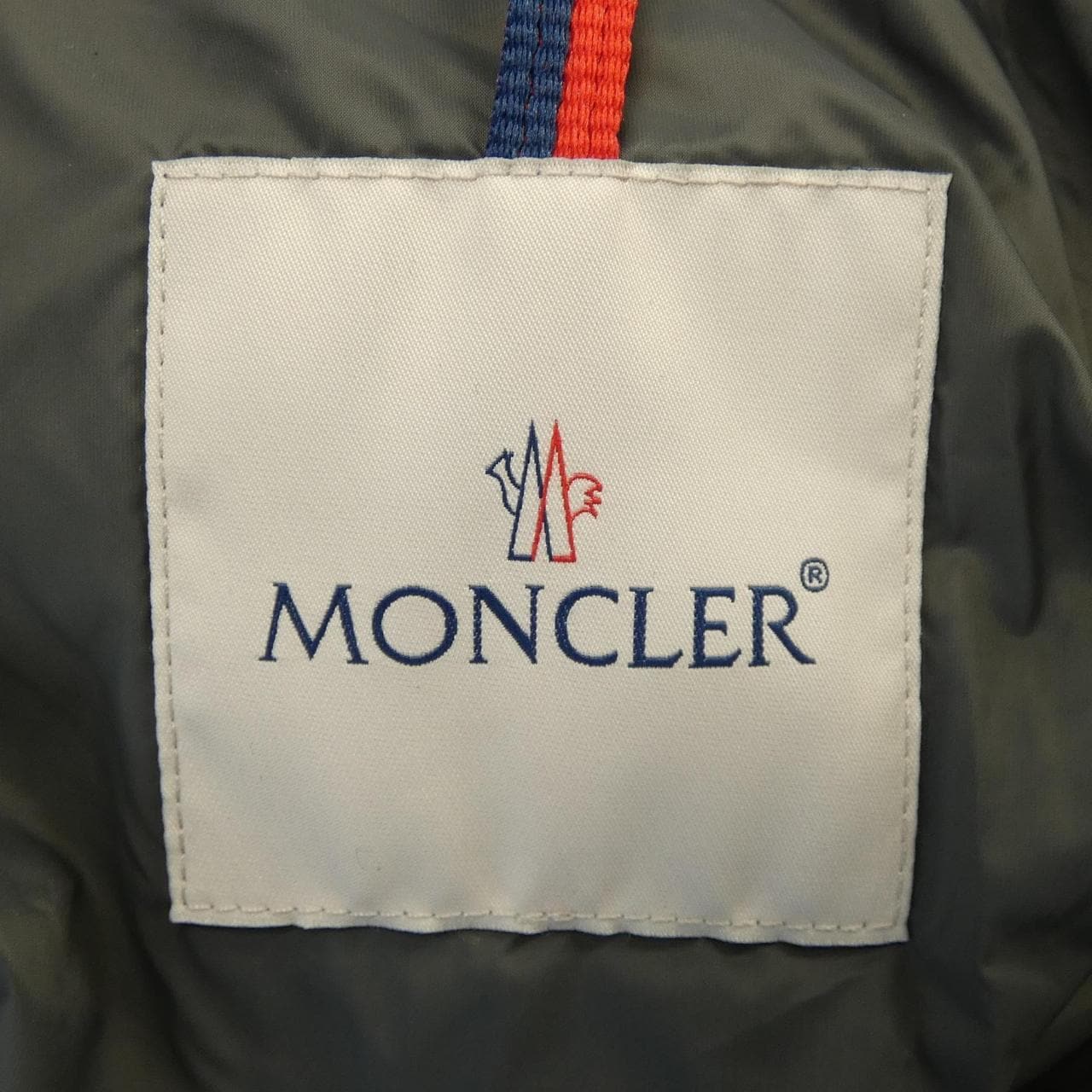 モンクレール MONCLER ダウンジャケット