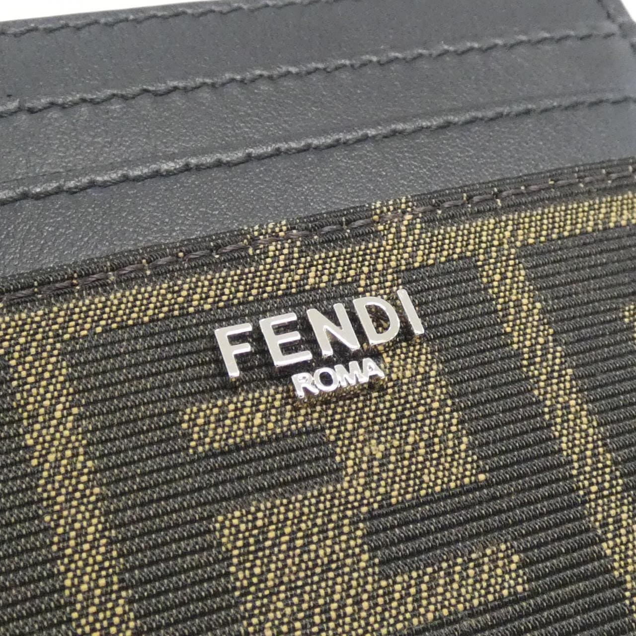 【新品】フェンディ 7M0164 ALWK カードケース
