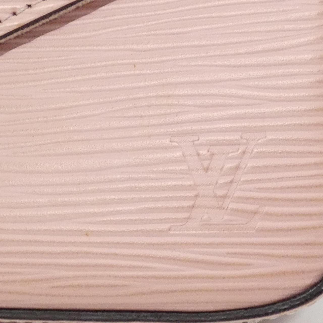 ルイヴィトン エピ ポシェット フェリシー M62467 ショルダーバッグ