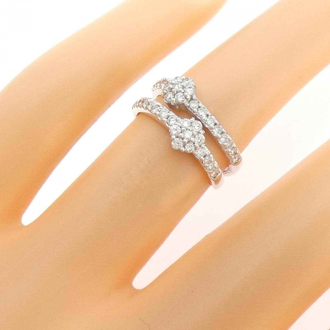 K18WG Flower Diamond Ring 0.48CT