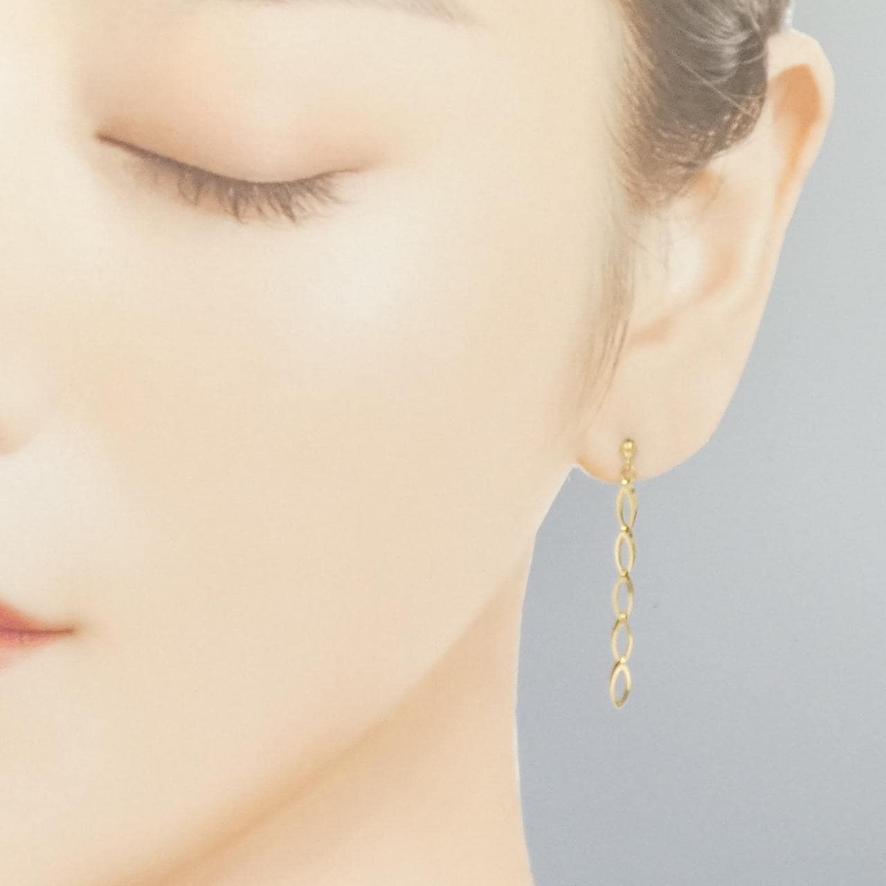 K18YG earrings