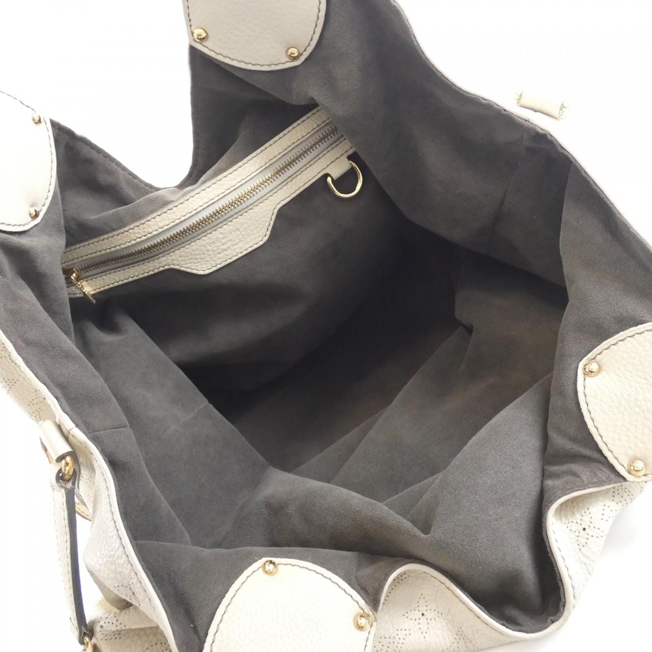 ルイヴィトン マヒナ XL M95548 ショルダーバッグ