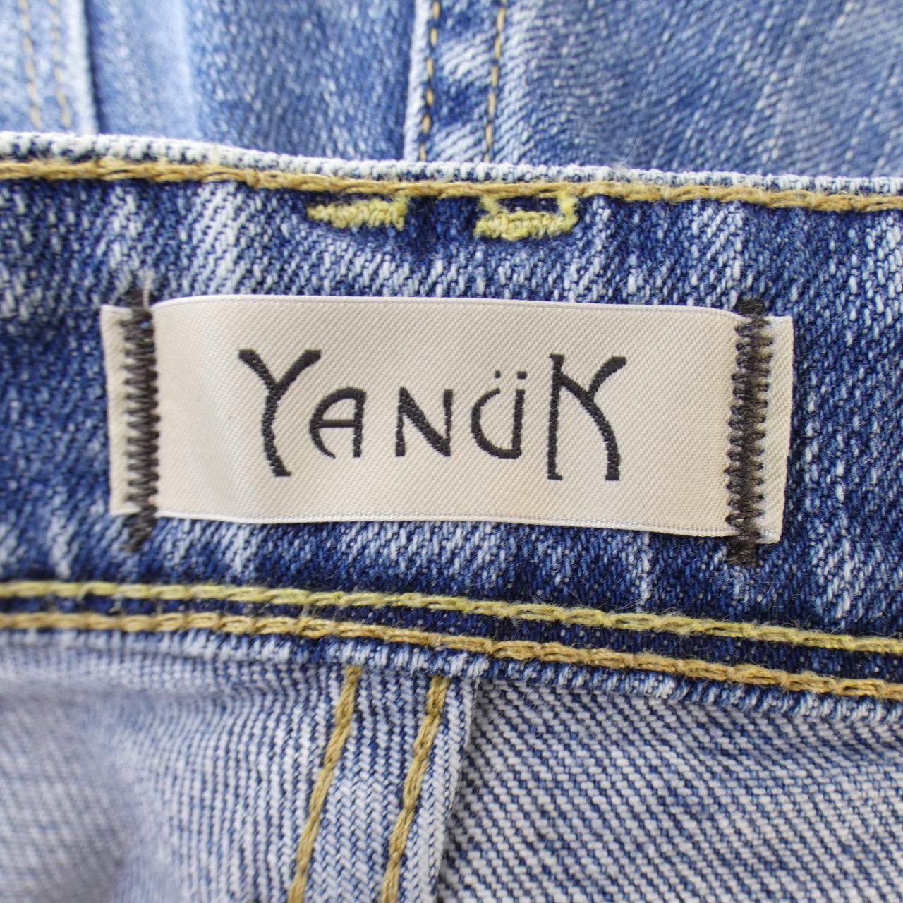 ヤヌーク YANUK ジーンズ