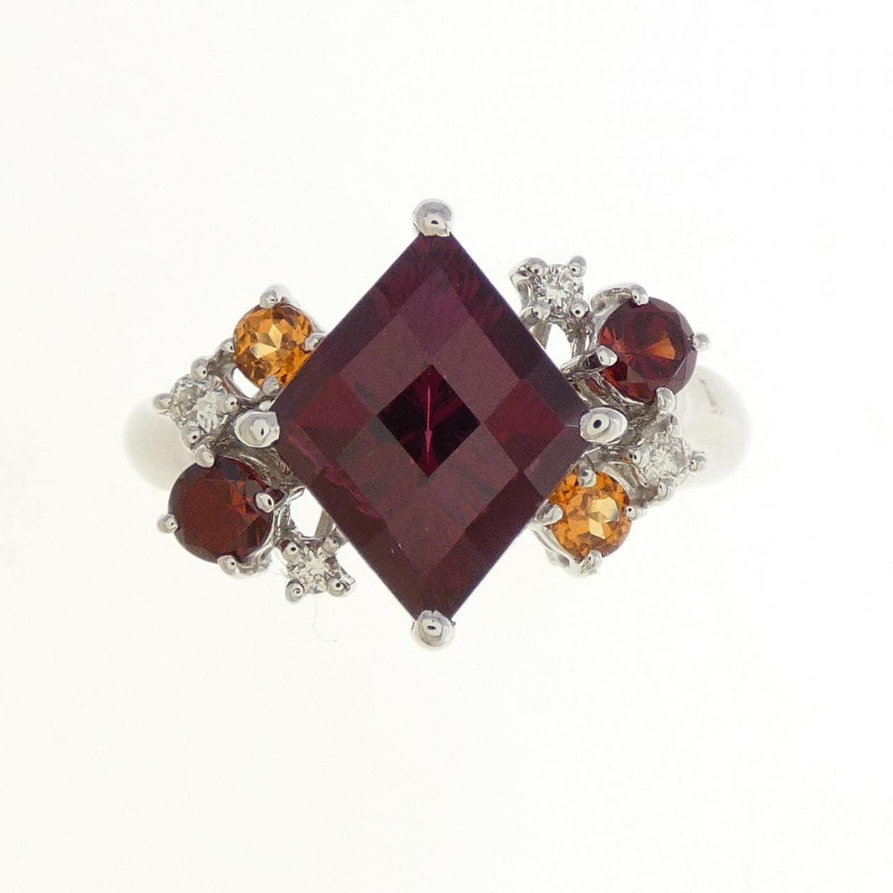 PT ガーネット リング 3.33CT