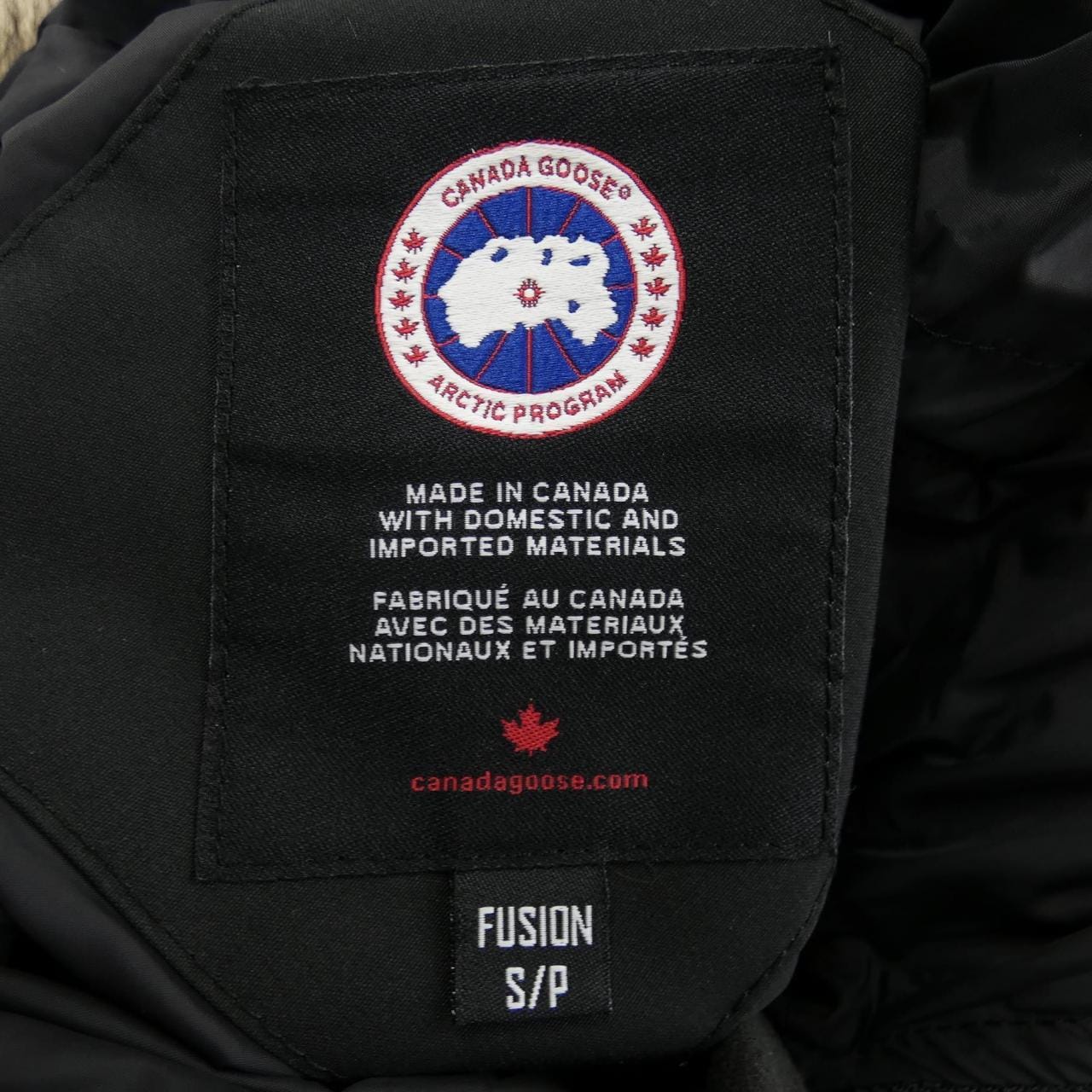 カナダグース CANADA GOOSE ダウンジャケット