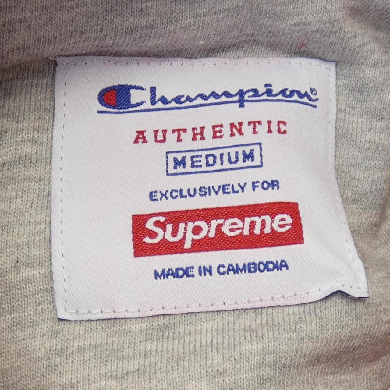 チャンピオン CHAMPION SUPREME パーカー