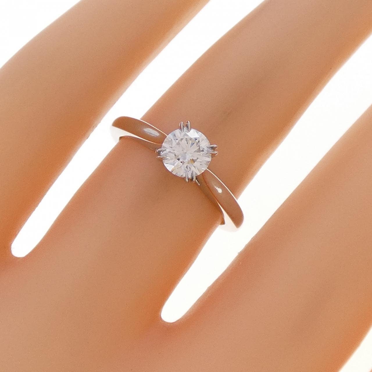 ハリーウィンストン ソリティア リング 0.53CT D VVS1 3EXT