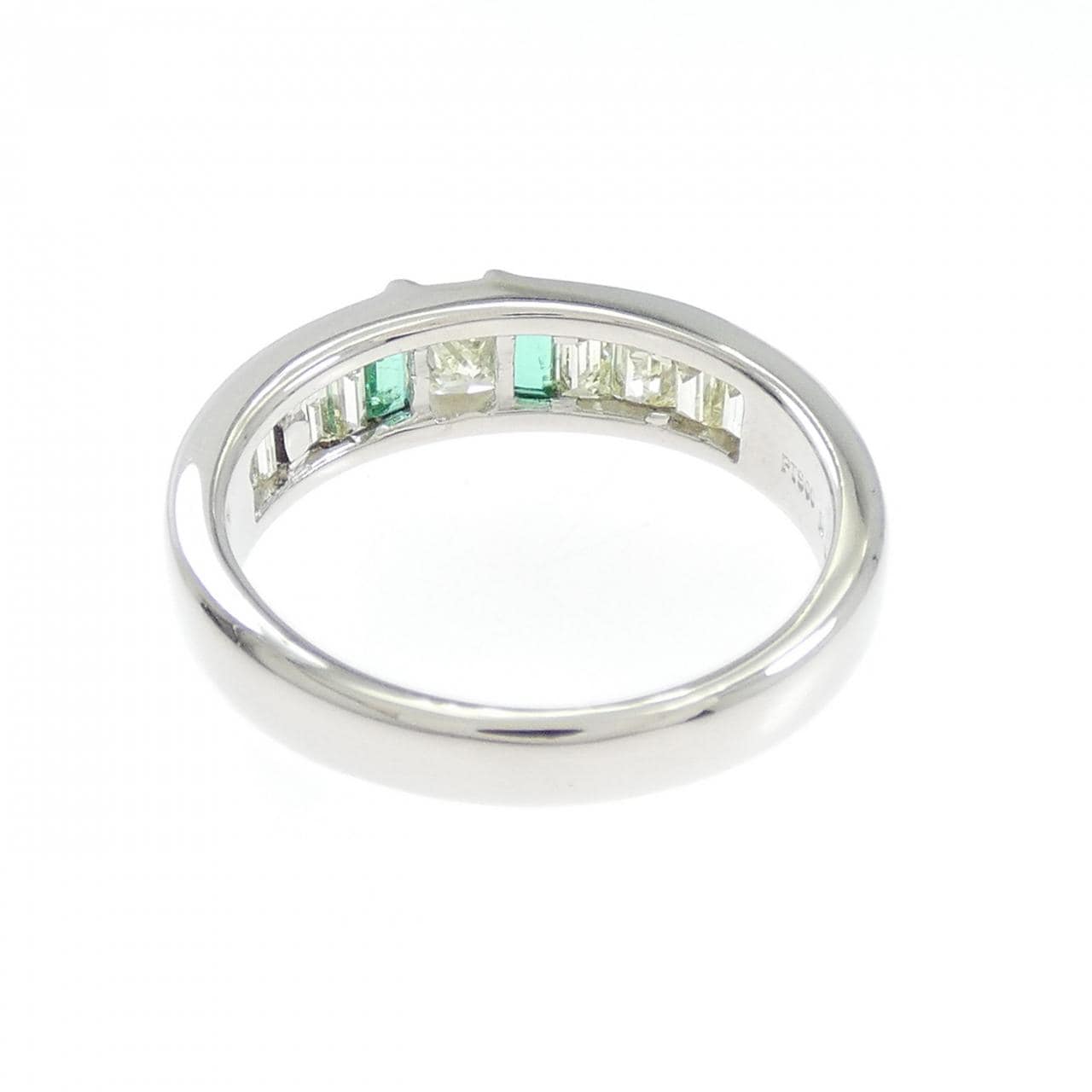 PT900 エメラルド リング 0.17CT