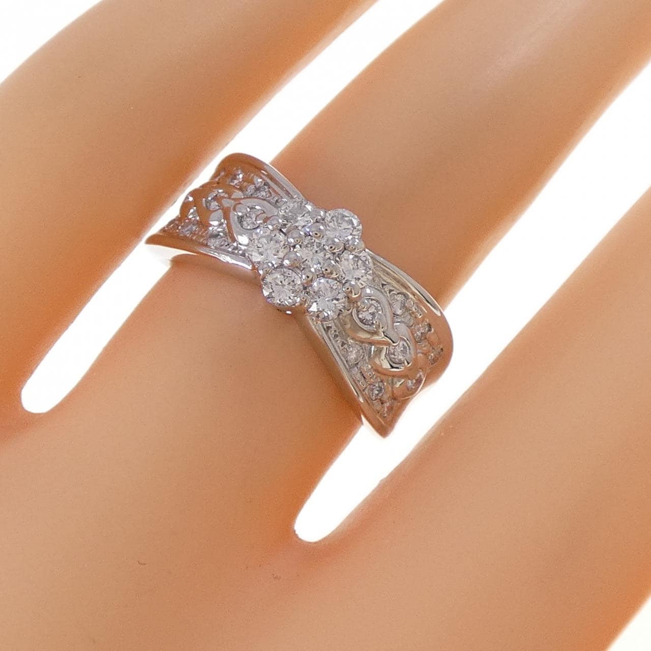 PT900 フラワー ダイヤモンド リング 0.50CT