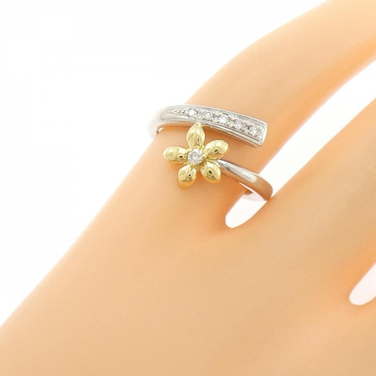 PT900/K18YG フラワー ダイヤモンド ピンキーリング 0.06CT
