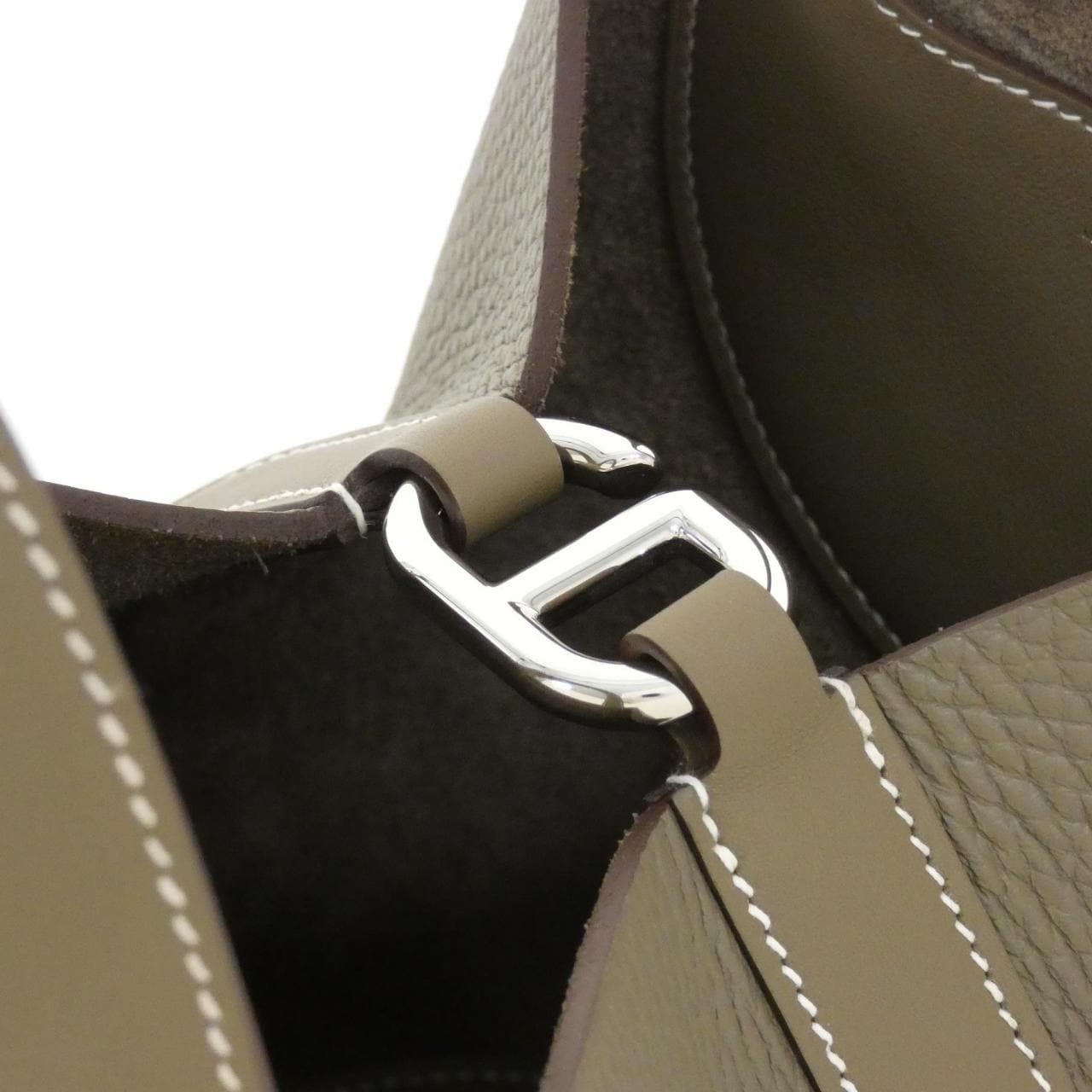 エルメス イン ザ ループ 18cm 084274CK バッグ