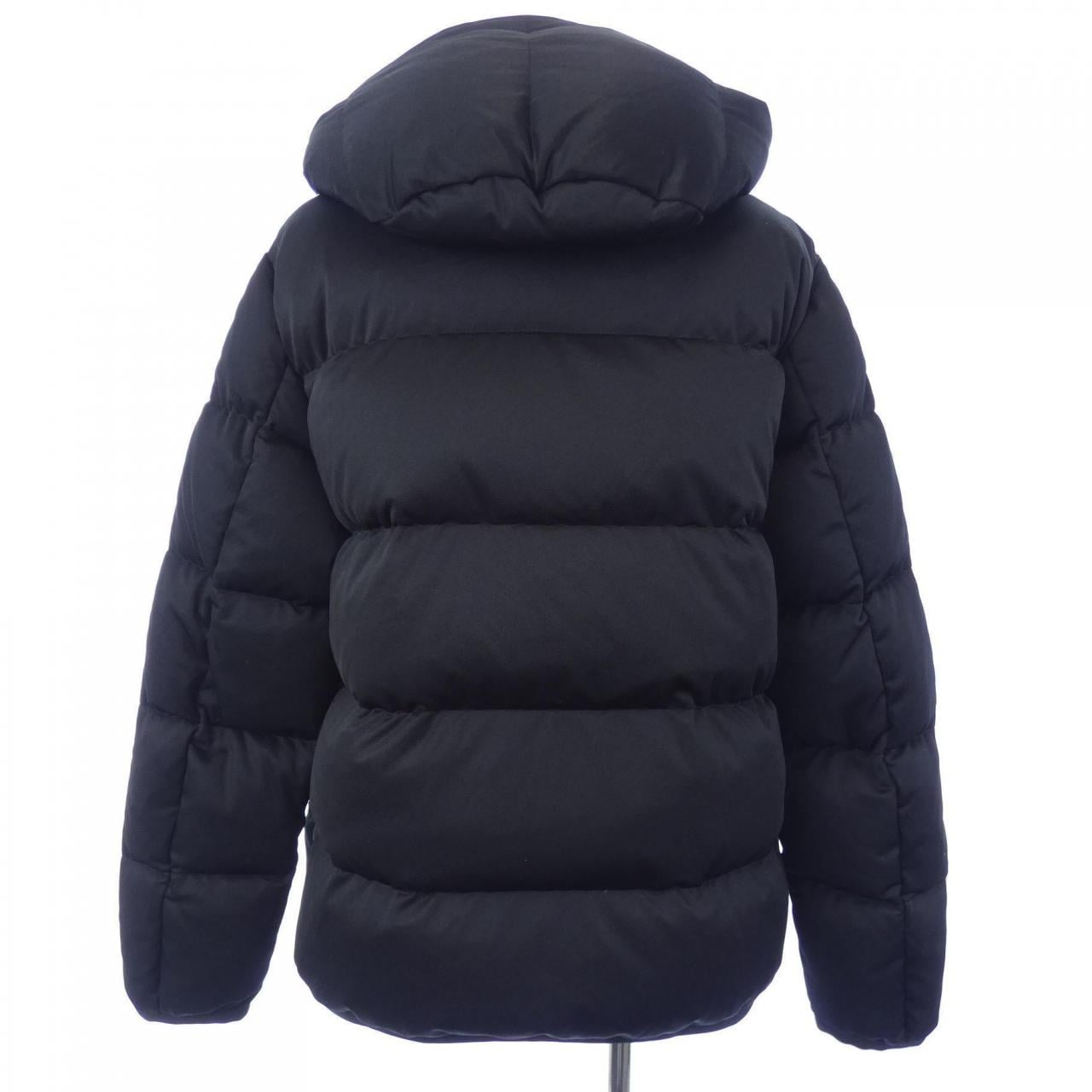 モンクレール MONCLER ダウンジャケット